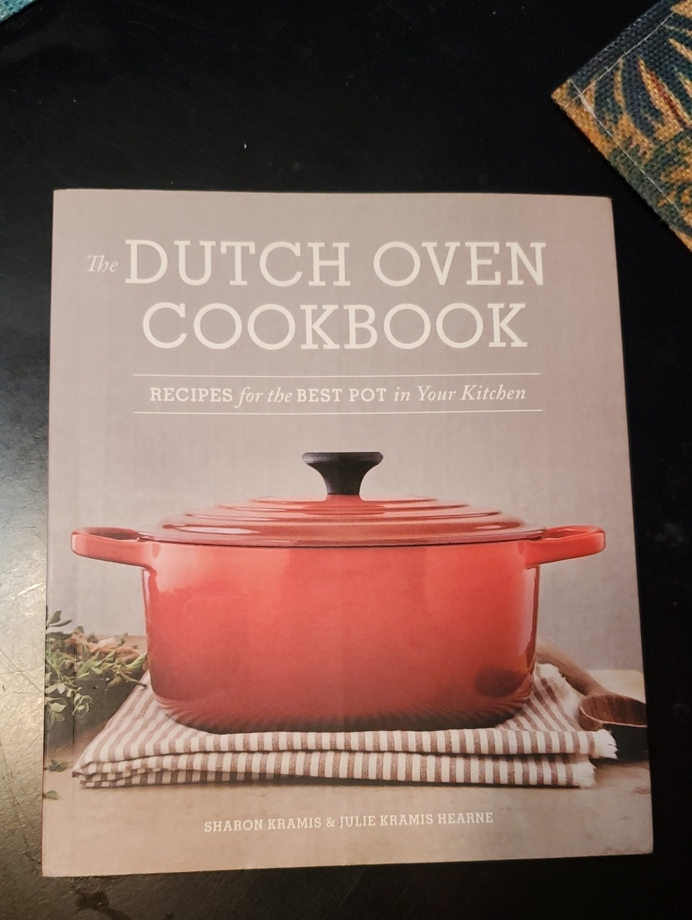 The Dutch Oven Cookbook -‎ Red Dutch Oven Recipes